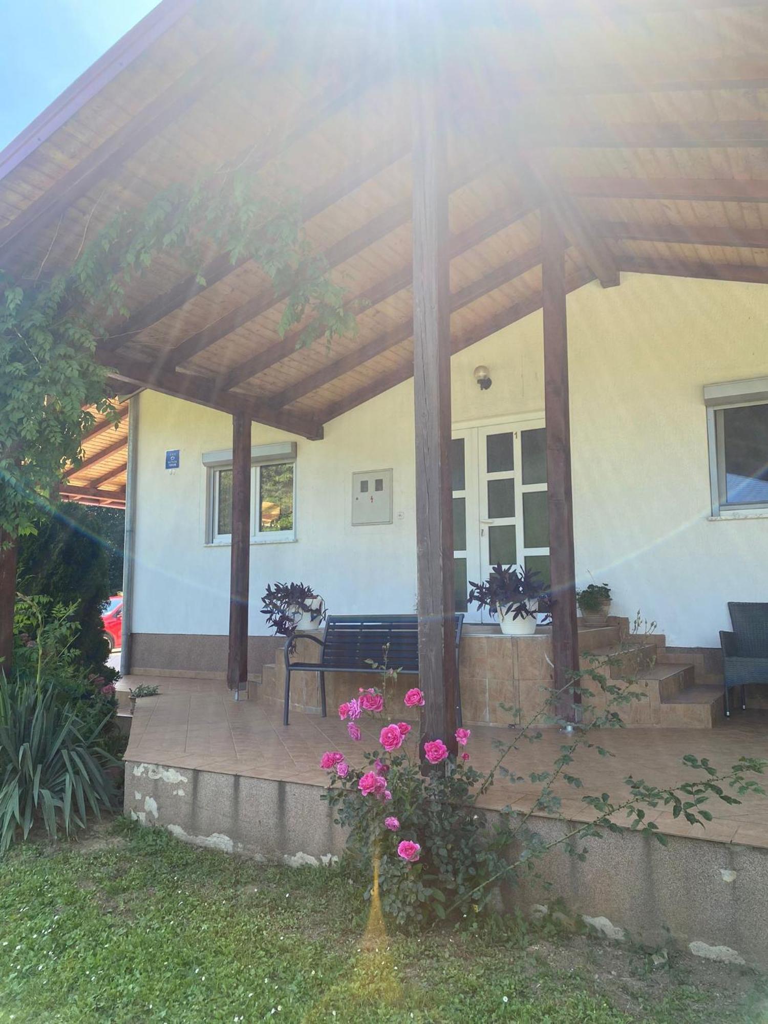 Guesthouse Abrlic Selište Drežničko Kültér fotó