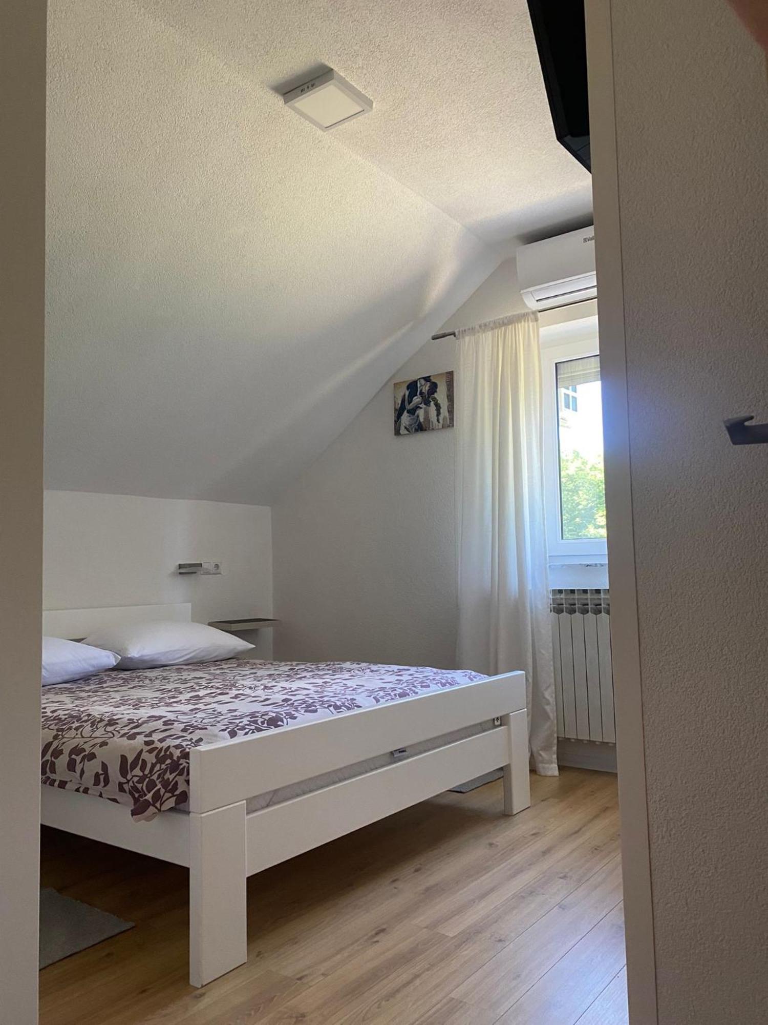 Guesthouse Abrlic Selište Drežničko Kültér fotó